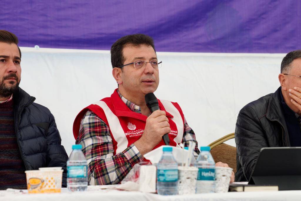 İmamoğlu: Her şeyi rant gibi malzeme biçimine dönüştürürsek insanı insan olmaktan, devleti devlet olmaktan uzaklaştırırız 11